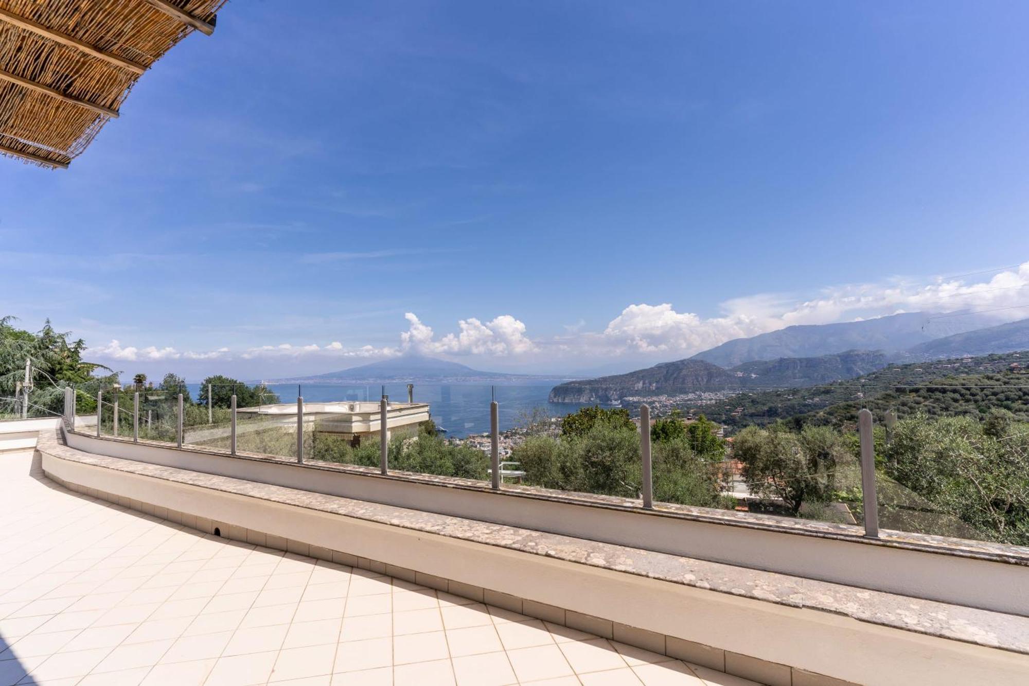 Villa Milena Modern Elegance Views And Guest Services Sorrento Exterior foto